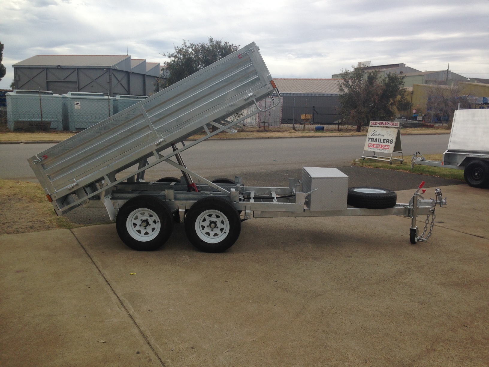 9x6ft Onroad Tipping Flat Top 2 Tonne Braked