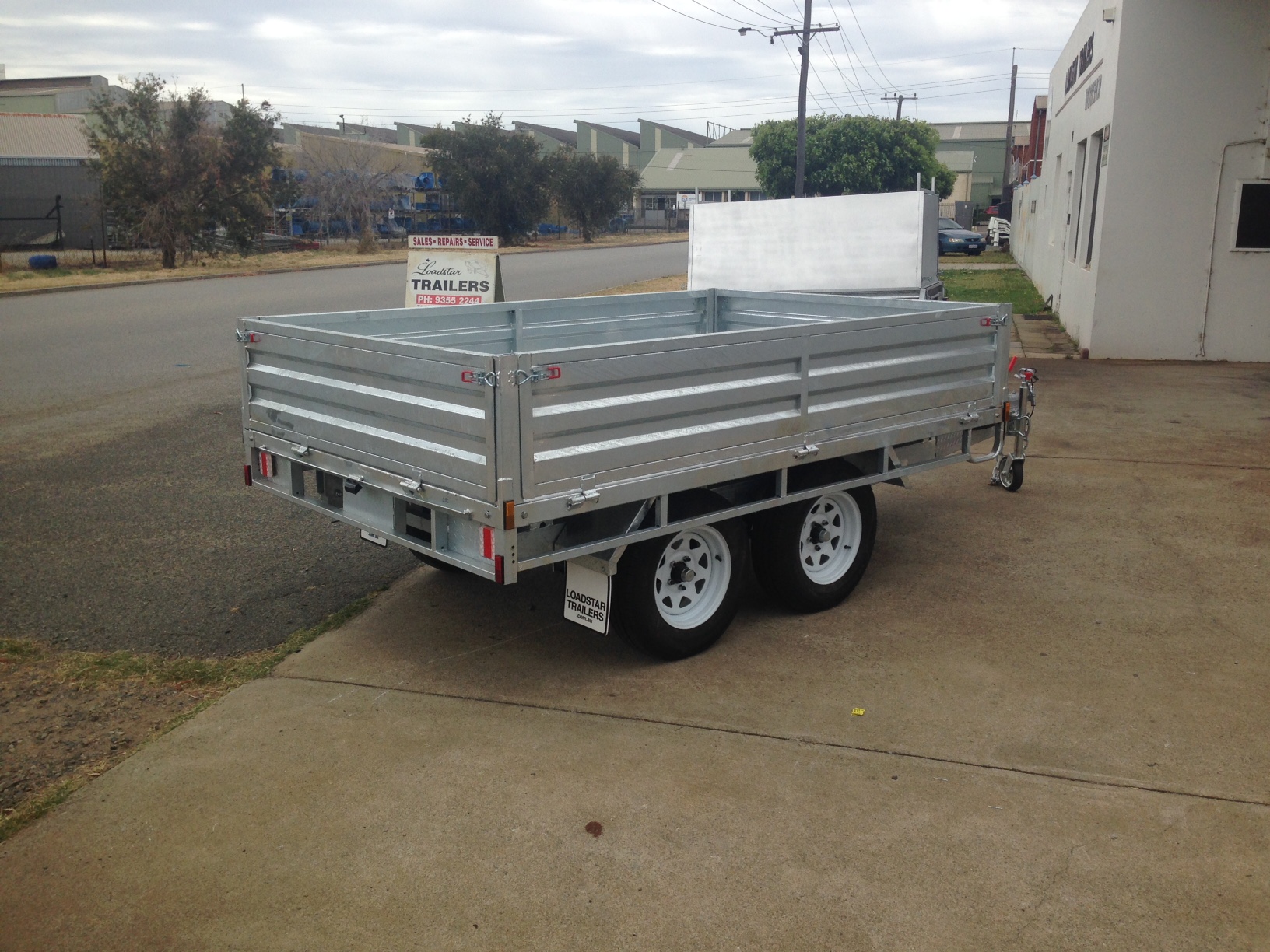 9x6ft Onroad Tipping Flat Top 2 Tonne Braked