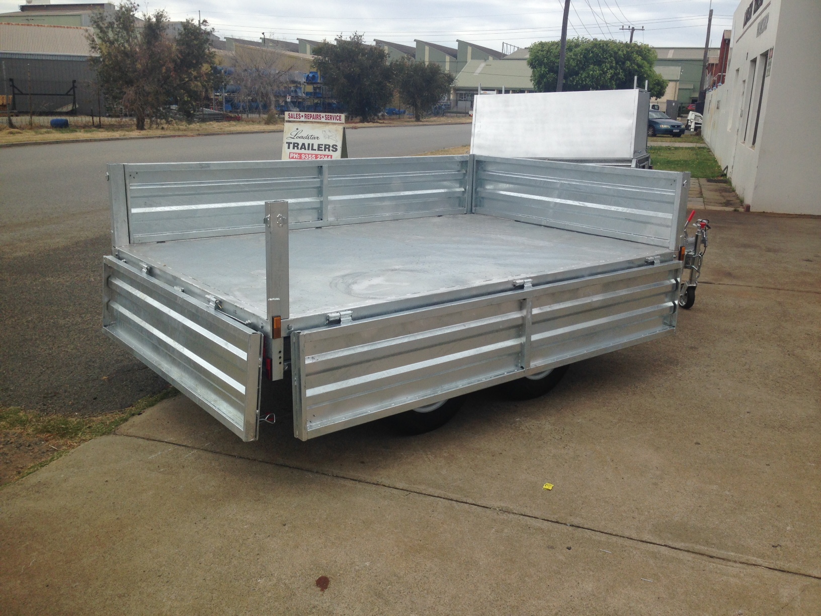 9x6ft Onroad Tipping Flat Top 2 Tonne Braked
