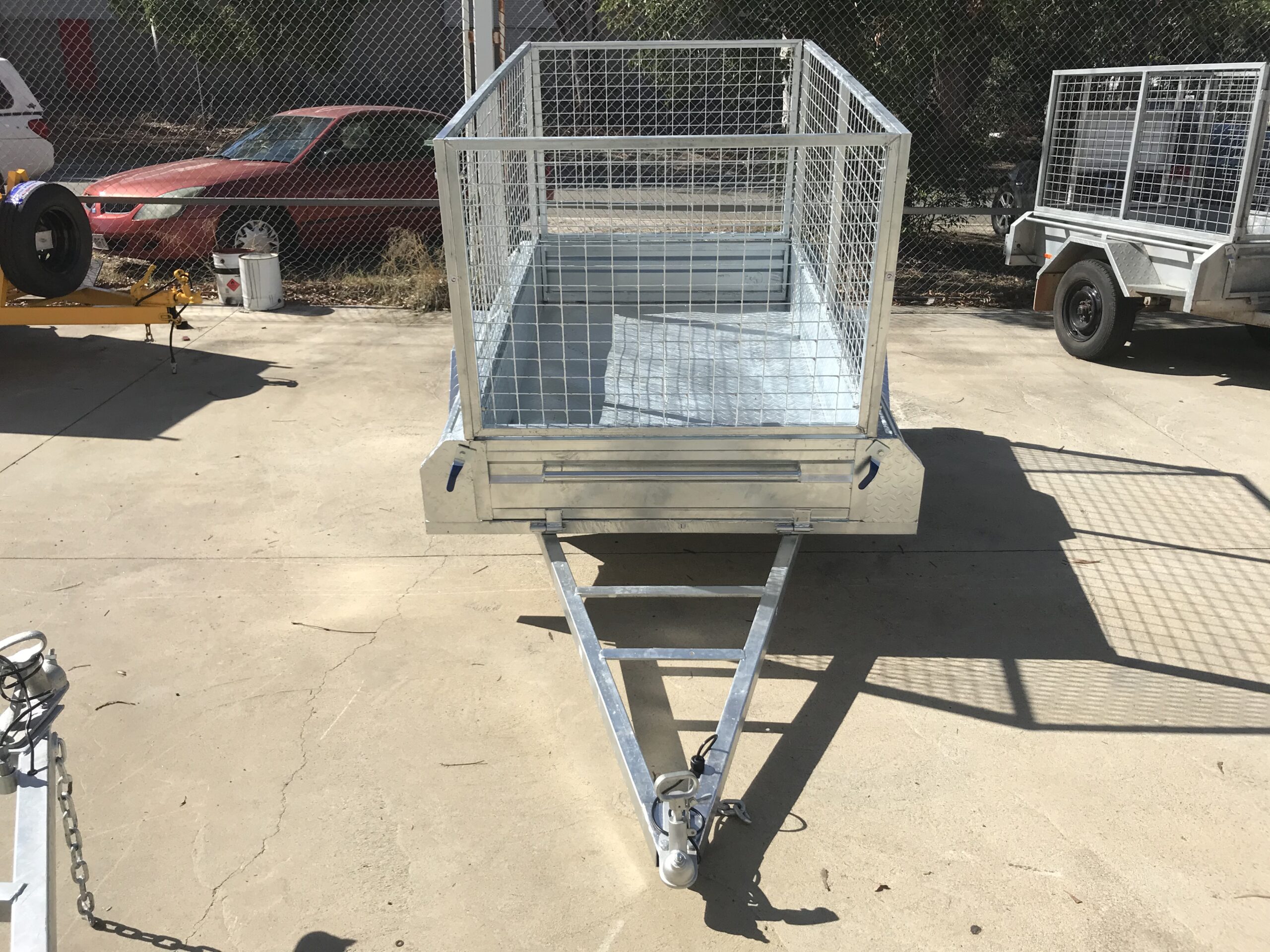 7x4ft Galvanised Trailer with 900mm Cage