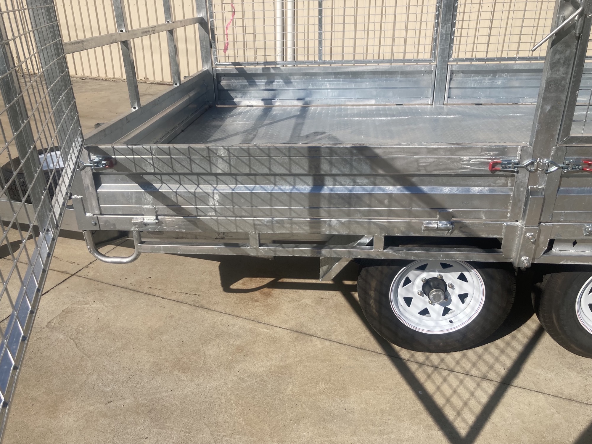 12×7 3 Tonne Tipping Flat Top with Sides