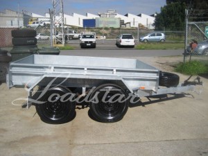 8x5 Galv Trailer side view