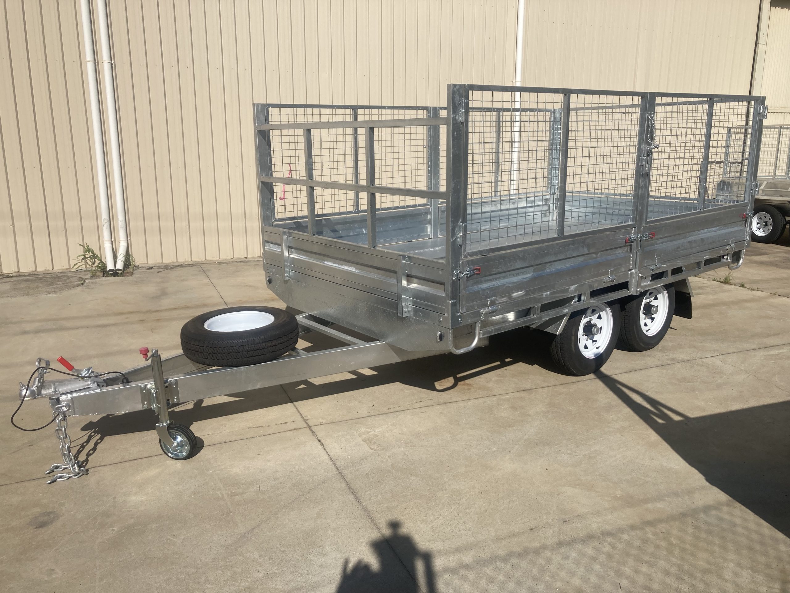 12 x 7 Tipping Flat top trailer with sides and cage 2.8 tonne Loadstar